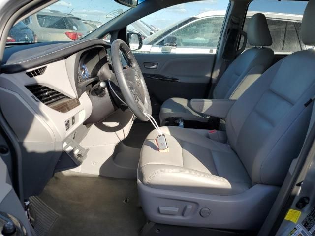 2015 Toyota Sienna XLE