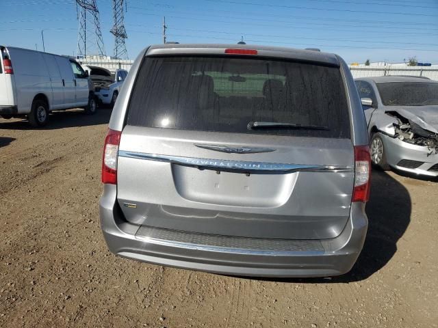 2013 Chrysler Town & Country Touring