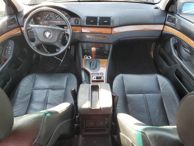 2002 BMW 525 IT Automatic