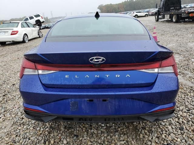 2021 Hyundai Elantra SE