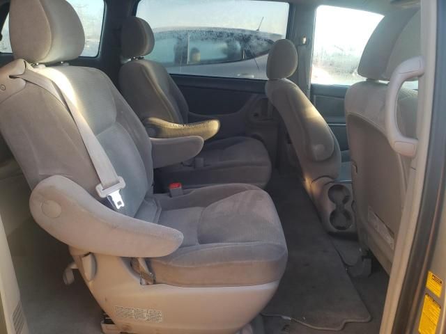 2006 Toyota Sienna CE