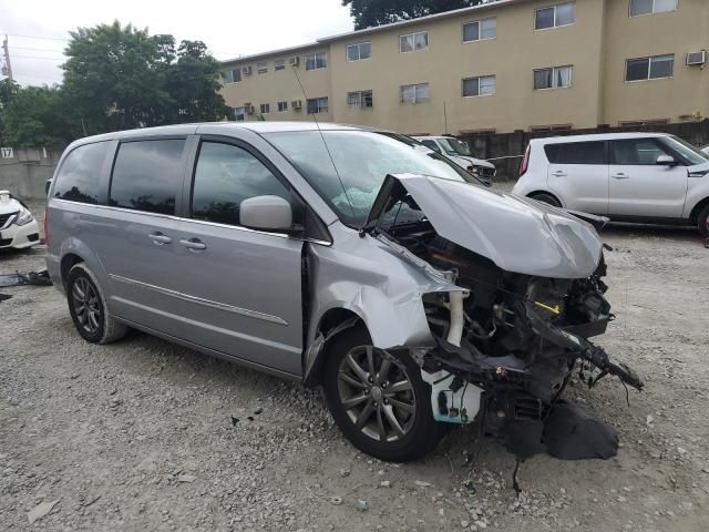 2015 Chrysler Town & Country S