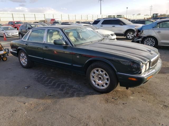 1999 Jaguar XJ8