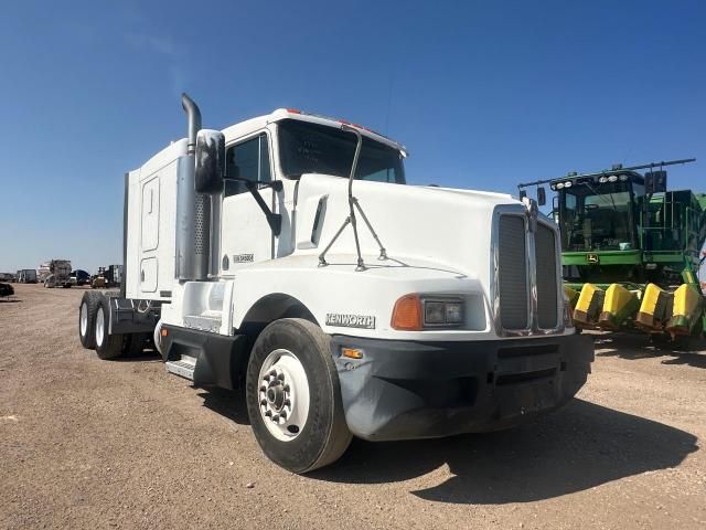 1990 Kenworth Construction T600