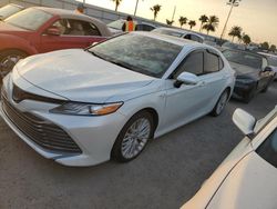 Carros híbridos a la venta en subasta: 2018 Toyota Camry Hybrid