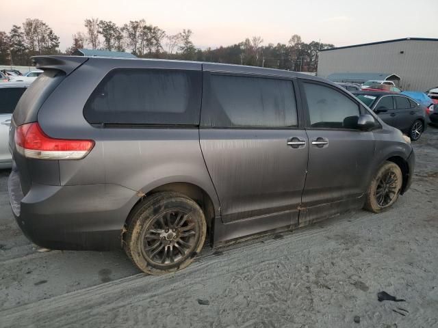 2011 Toyota Sienna XLE