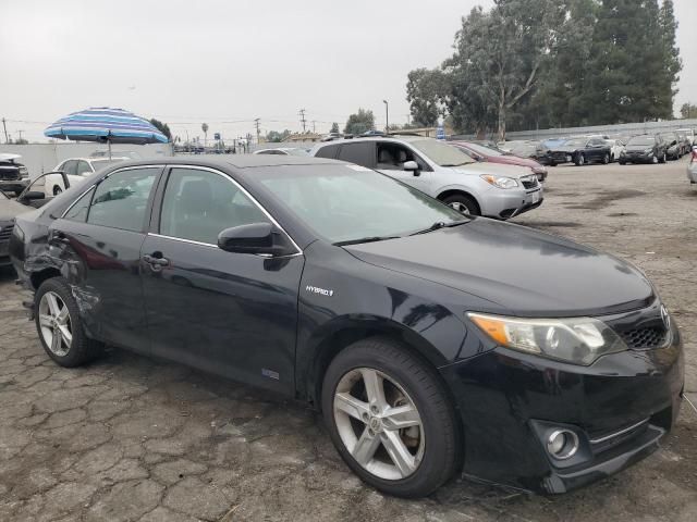 2014 Toyota Camry Hybrid