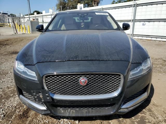 2017 Jaguar XF Premium