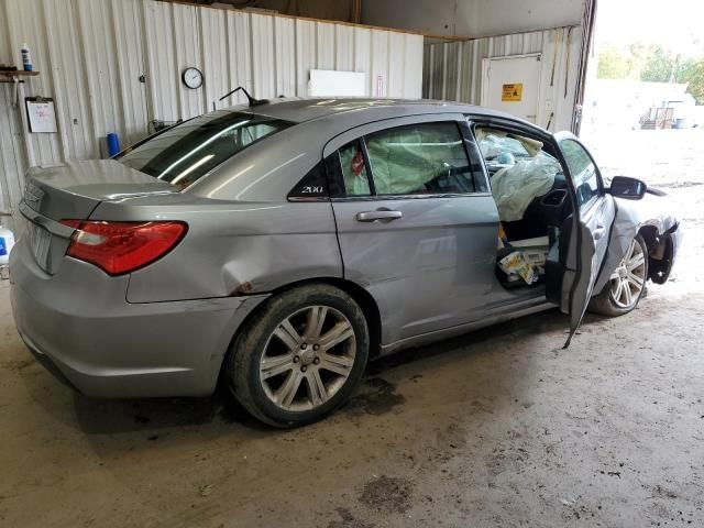 2013 Chrysler 200 LX