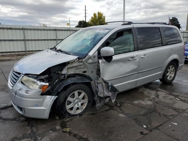 2010 Chrysler Town & Country Touring