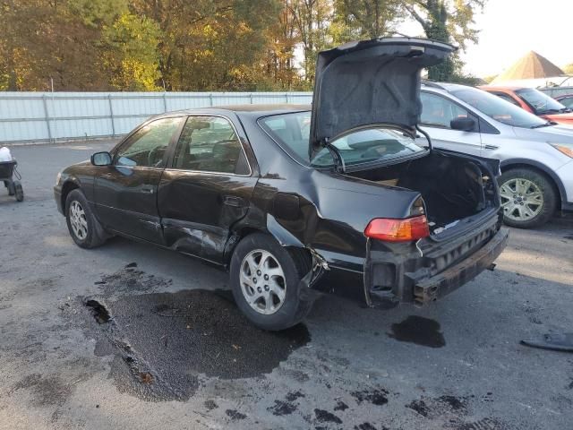 2000 Toyota Camry LE