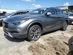 Infiniti Vehiculos salvage en venta: 2017 Infiniti QX30 Base