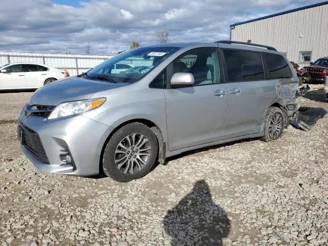 2019 Toyota Sienna XLE