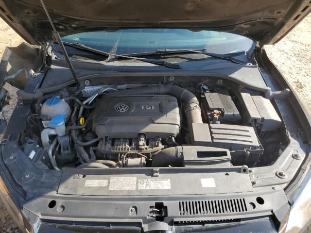 2014 Volkswagen Passat SE