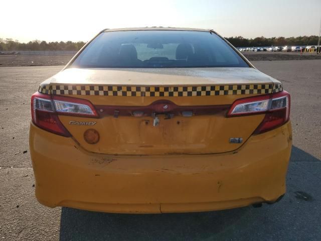 2014 Toyota Camry Hybrid