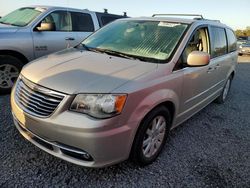 Carros dañados por inundaciones a la venta en subasta: 2014 Chrysler Town & Country Touring