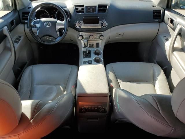 2011 Toyota Highlander Base