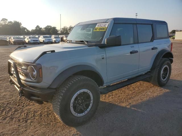 2023 Ford Bronco Base