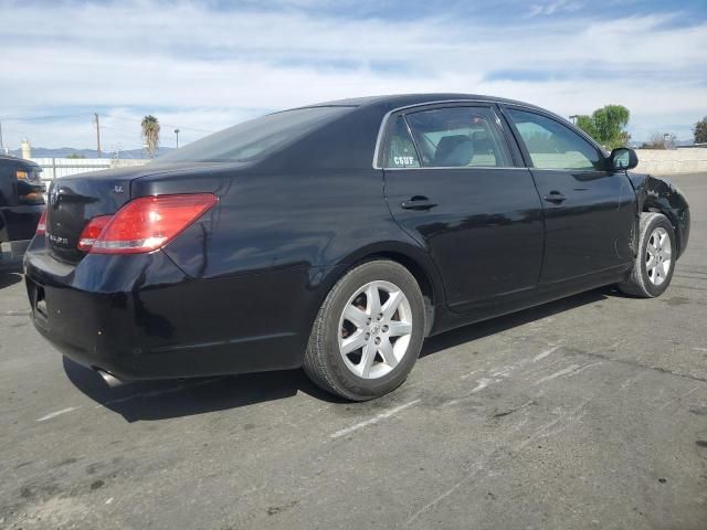 2005 Toyota Avalon XL