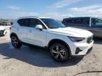 2025 Volvo XC40 Core