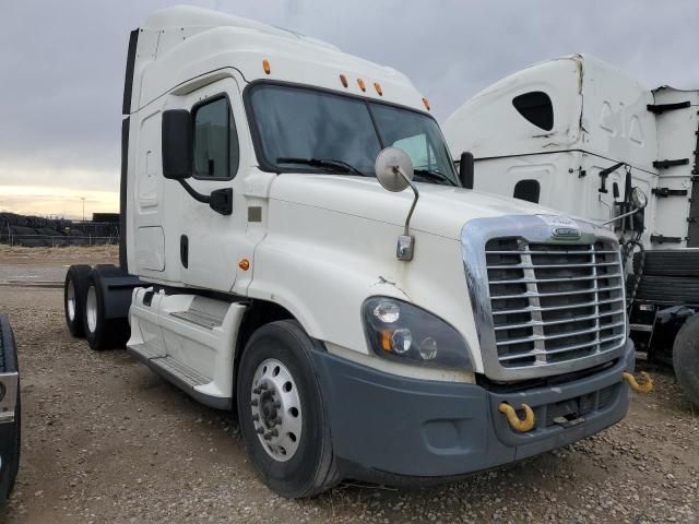 2015 Freightliner Cascadia 125