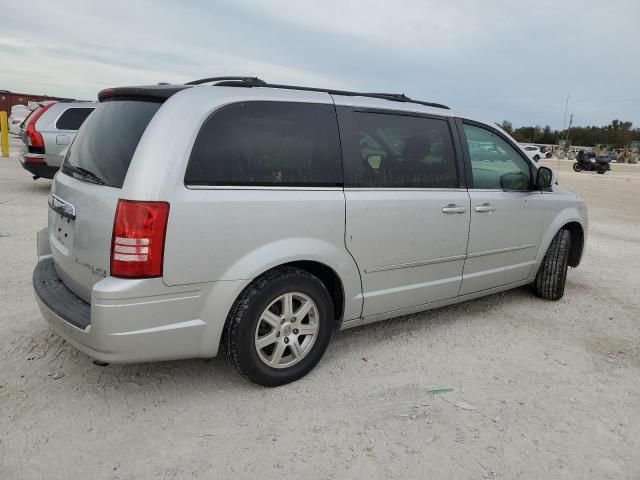 2009 Chrysler Town & Country Touring