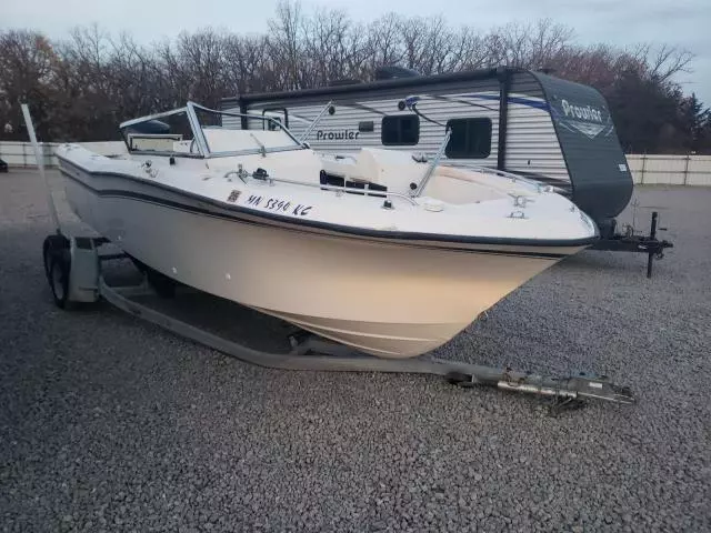 1999 Grady White Boat