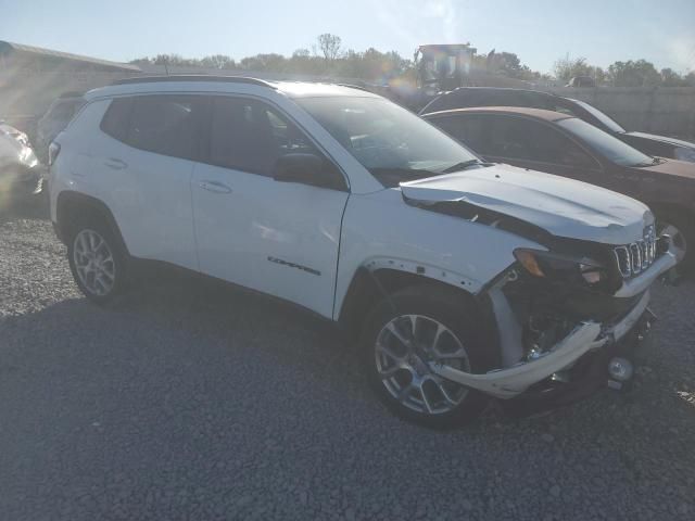 2024 Jeep Compass Latitude LUX