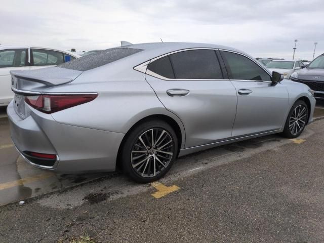 2024 Lexus ES 300H Base