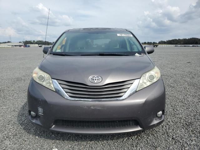 2011 Toyota Sienna XLE