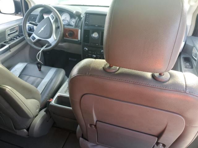 2008 Chrysler Town & Country Touring