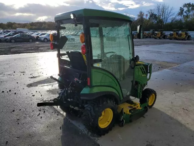 2018 John Deere 1025R