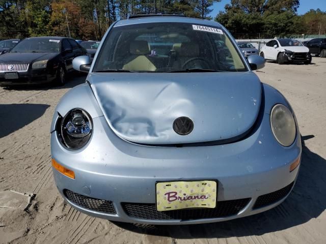 2010 Volkswagen New Beetle