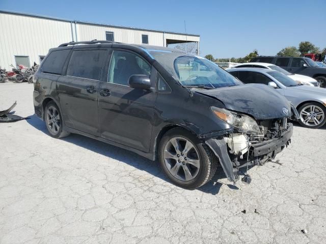 2012 Toyota Sienna Sport