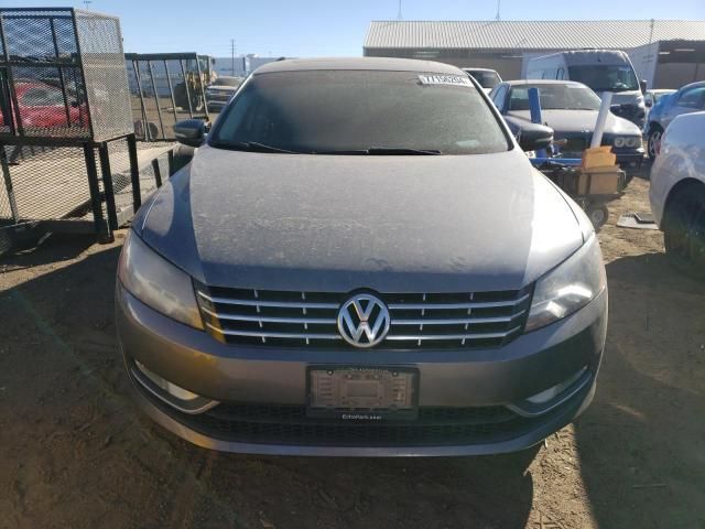 2013 Volkswagen Passat SE