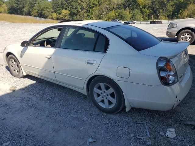 2002 Nissan Altima Base