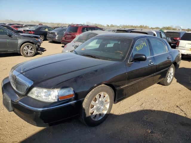 2010 Lincoln Town Car Signature Limited