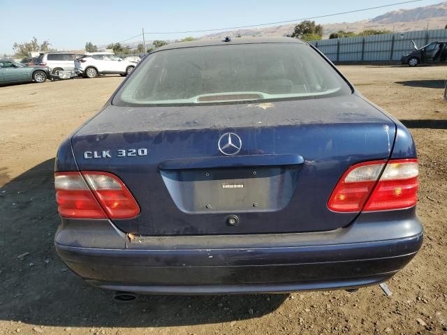 2000 Mercedes-Benz CLK 320