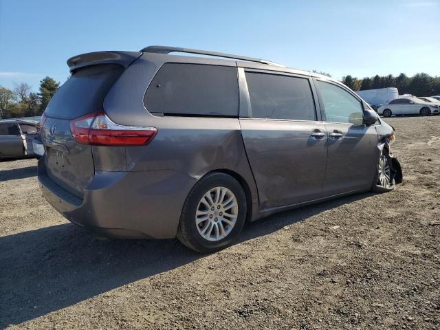 2015 Toyota Sienna XLE