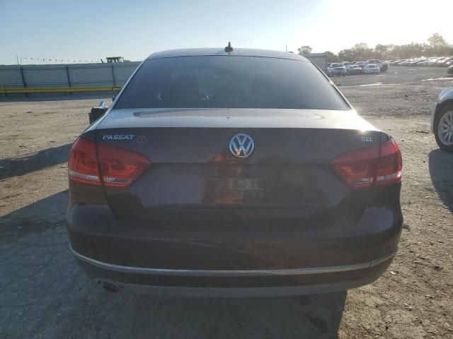 2012 Volkswagen Passat SEL