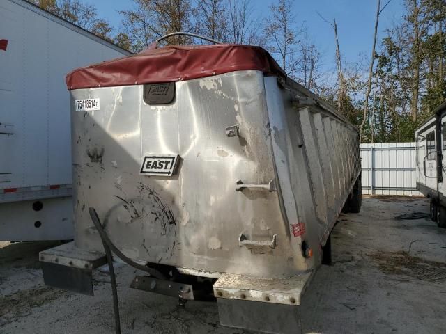 2000 East Manufacturing Trailer