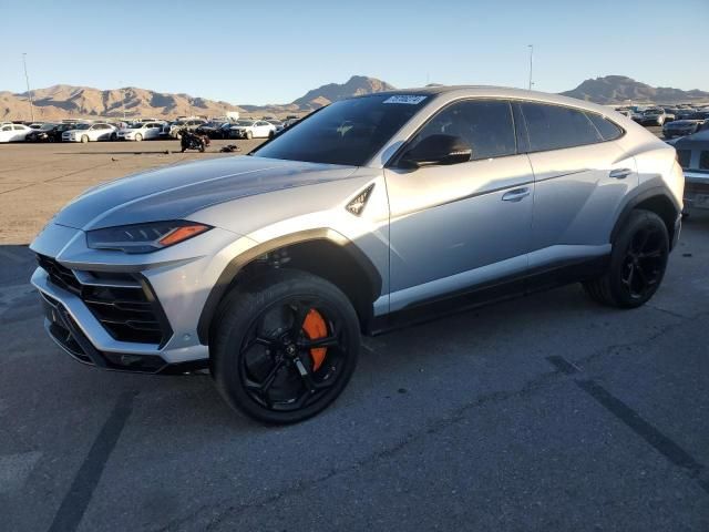 2020 Lamborghini Urus