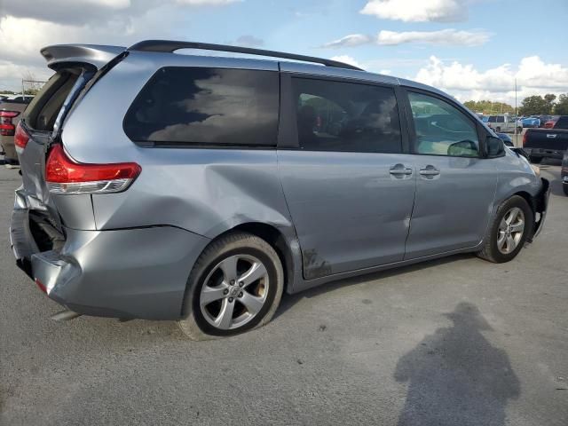 2012 Toyota Sienna LE