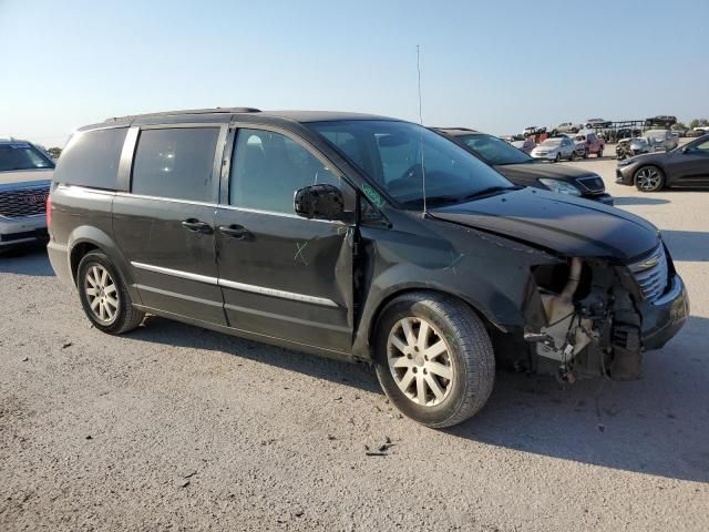 2016 Chrysler Town & Country Touring