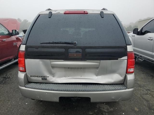 2004 Ford Explorer XLT