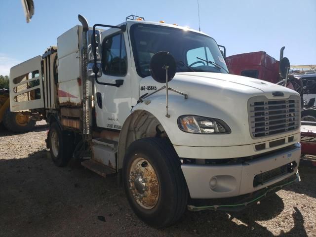 2013 Freightliner M2 106 Medium Duty