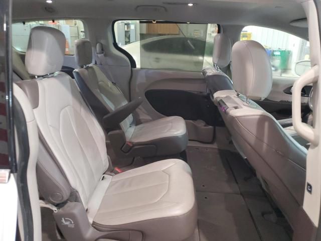 2017 Chrysler Pacifica Touring L Plus