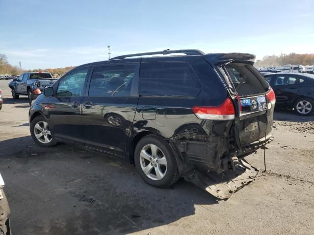 2011 Toyota Sienna LE