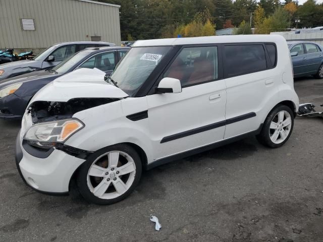 2010 KIA Soul +