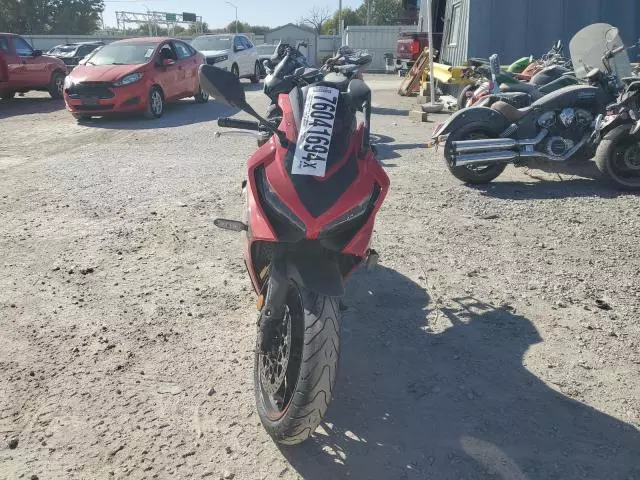 2023 Honda CBR650 RA